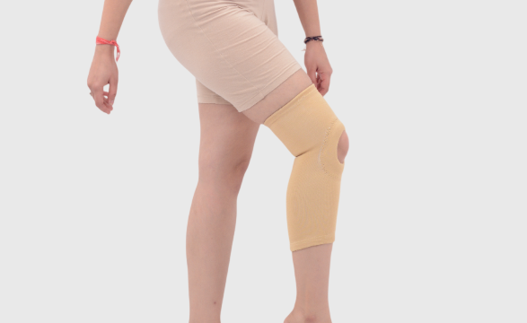 Knee Cap with Open Patella Support Brace